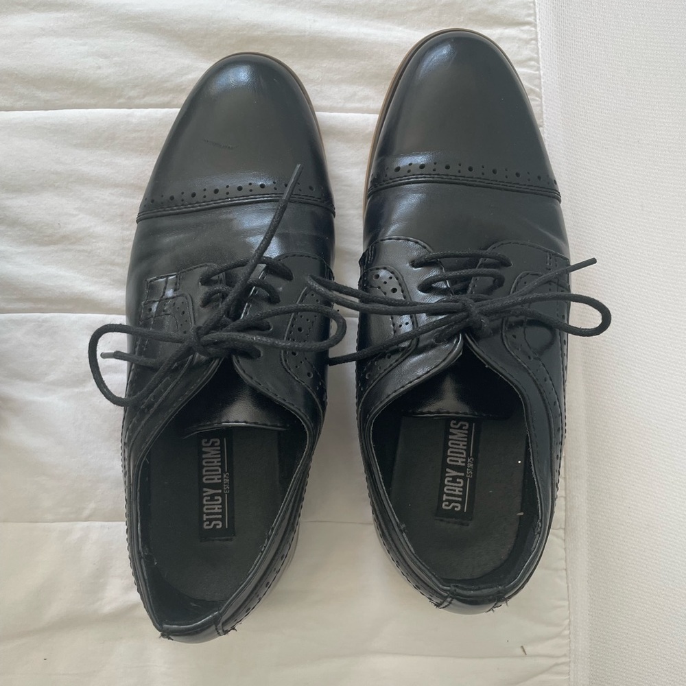 Stacy Adams boy’s dress shoes Size 2M